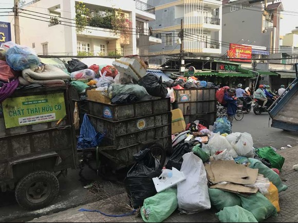 Thu phí rác sinh hoạt theo kilogam: Người dân sẽ quăng rác khắp nơi?