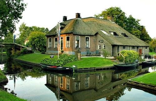 Gambar Rumah Yang Tercantik Di Dunia Butirankisah Nan Indah Kampung Tercantik Di Dunia Ini Bukan Cerita Dongeng