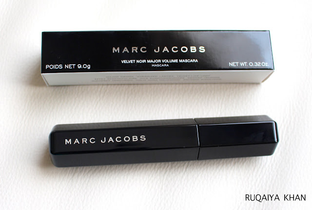 MARC JACOBS Velvet Noir Mascara Review and Swatches