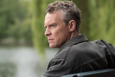 Tate Donovan in The Man in the High Castle Season 2 (15)