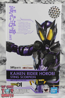 S.H. Figuarts Kamen Rider Horobi Sting Scorpion Box 01