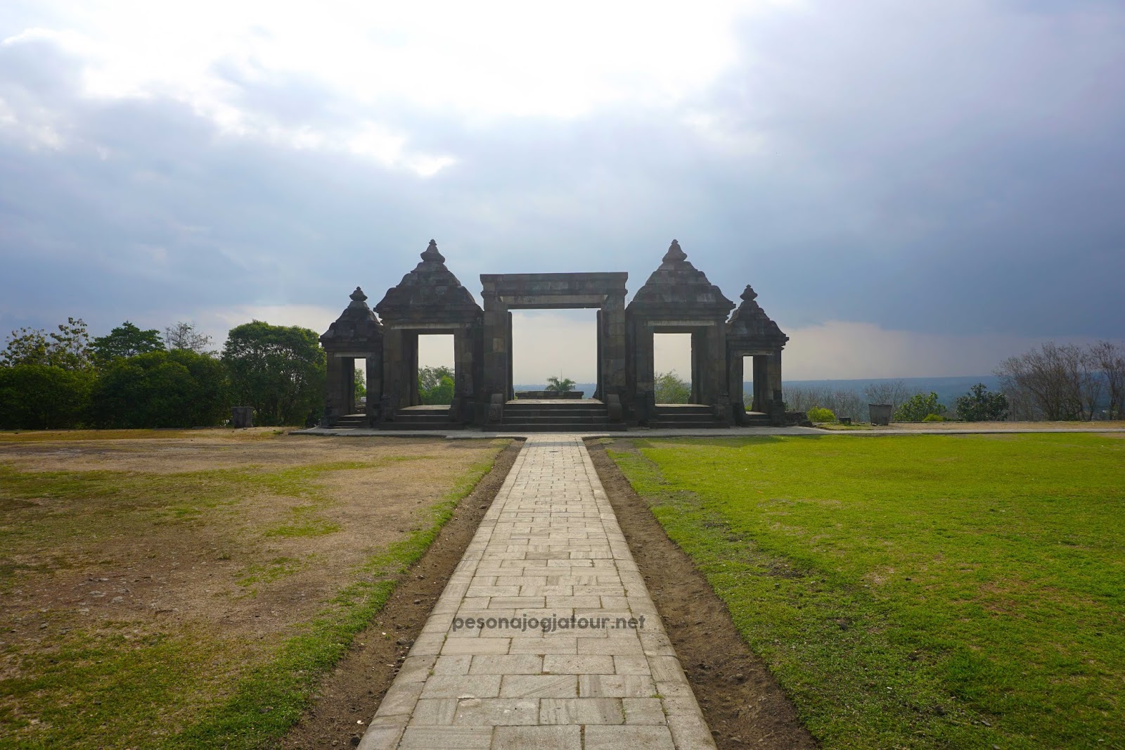 Sunset Candi Ratu Boko Jogja Harga tiket masuk, dan