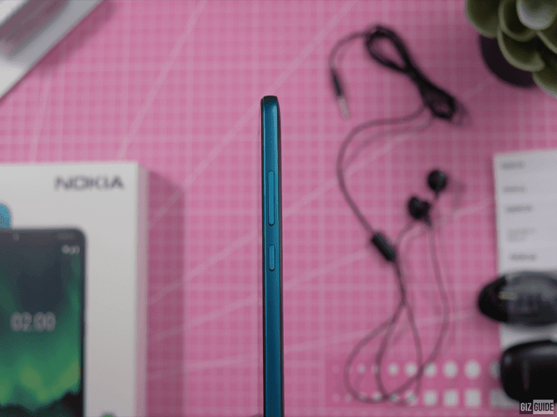 The right side contains the power button and volume rocker The right side contains the power button and volume rocker
