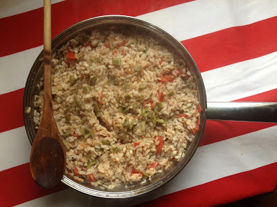 riso integrale ed orzo con pomodori tonno e olive - whole rice and barley with tomatoes, tuna and olives