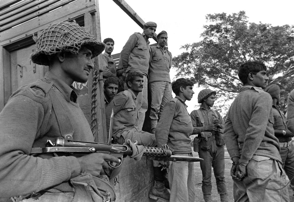 1971 War, When 93,000 Pakistani soldiers surrendered to the Indian Army