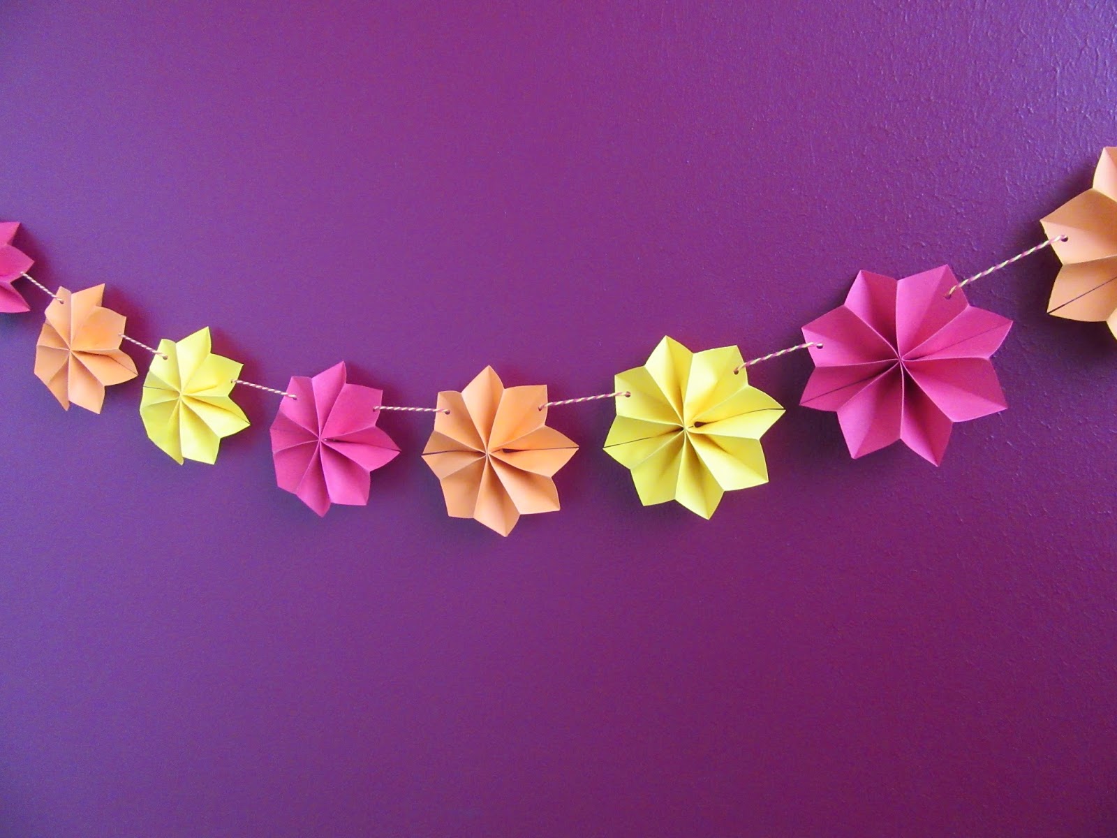 DIY: Papierblüten-Girlande | ars vera(e) - DIY-Blog für kreative ...