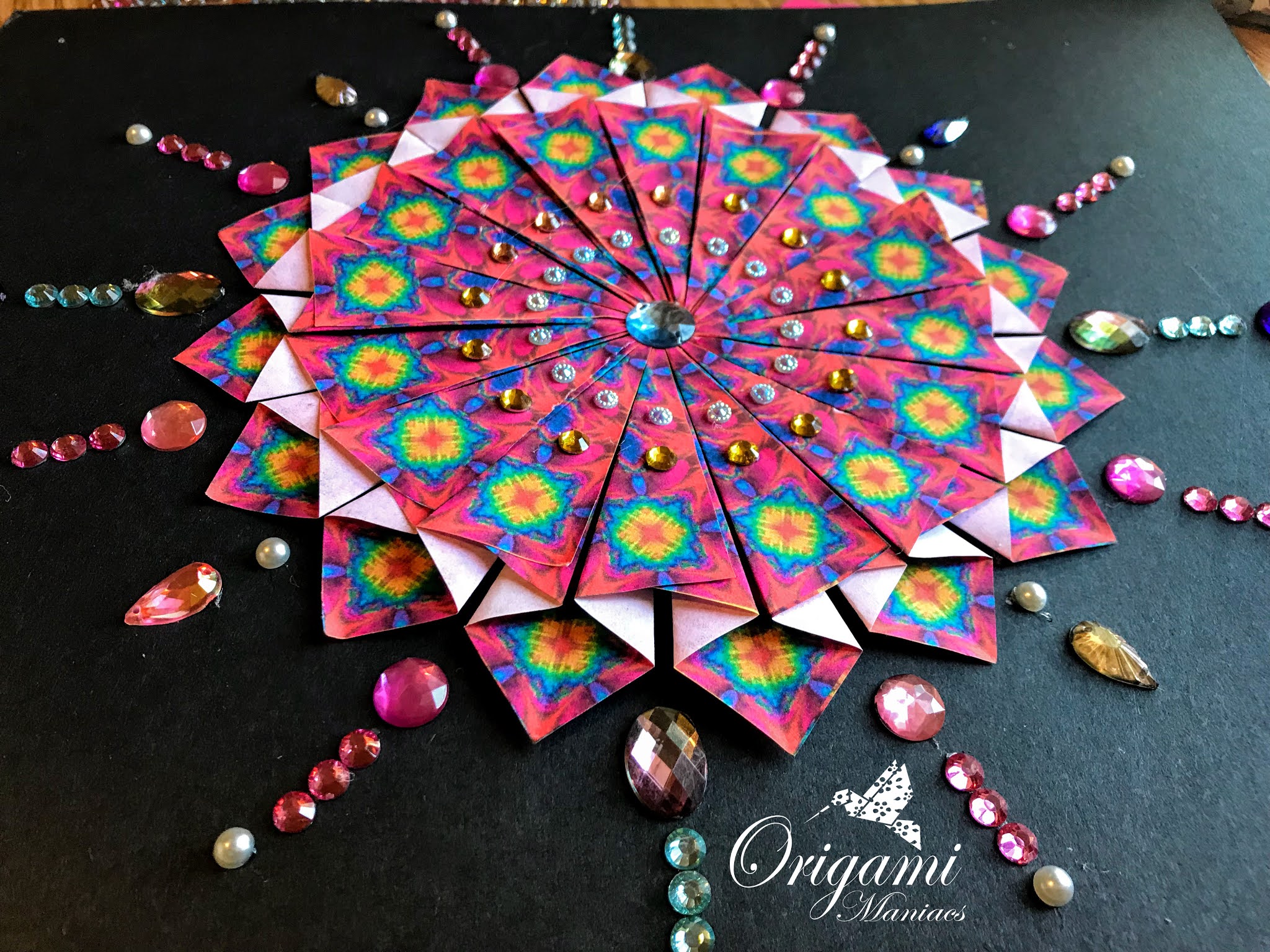 What is Origami Mandala? An Exploration of the Art of Folded Paper