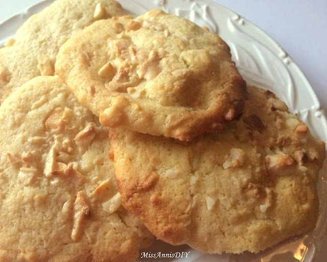 Miss Anni&amp;#39;s DIY: Weiße Schokolade Macadamia Kekse