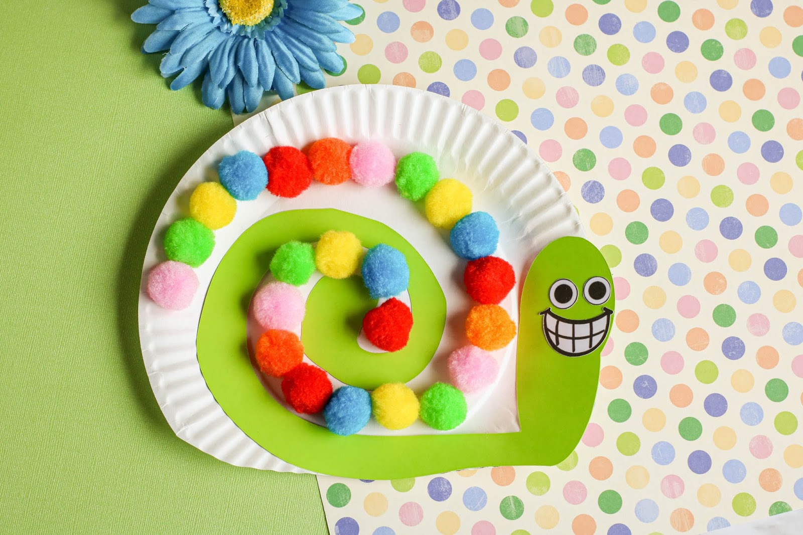 Fun Snail Paper Plate Craft for Kids {with free template}