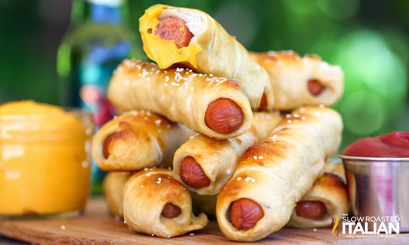 Simple Homemade Pretzel Dogs http://theslowroasteditalian-printablerecipe.blogspot.com/2014/04/soft-pretzel-dog.html