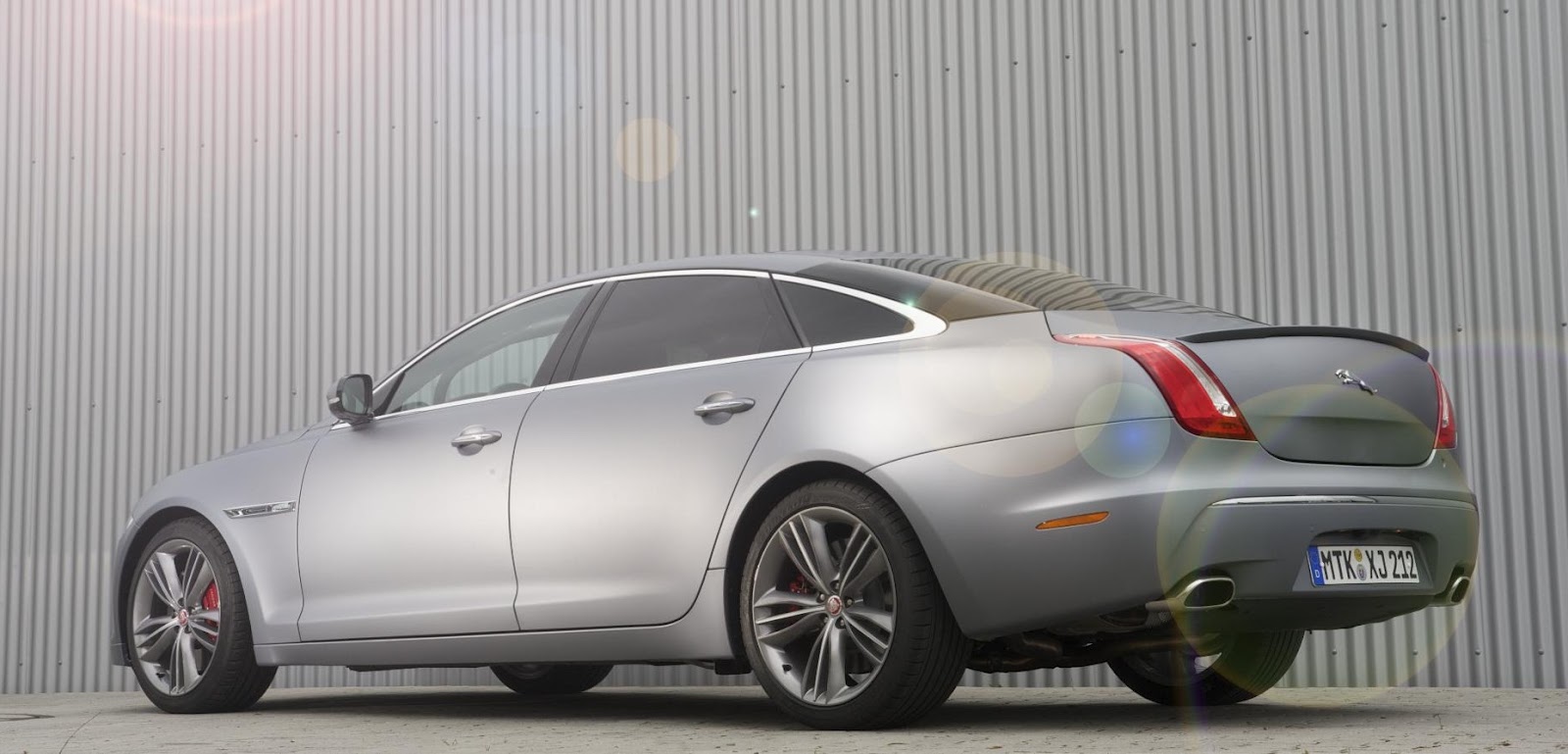 1280x720 Jaguar 2012 Xj Sport Pack Picture
 High Definition for Notebook and Tablet