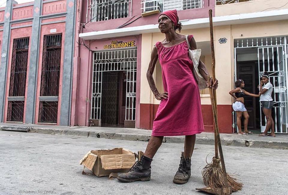 ChanelArmaniPacoRabanealcubana.jpg (960×650)