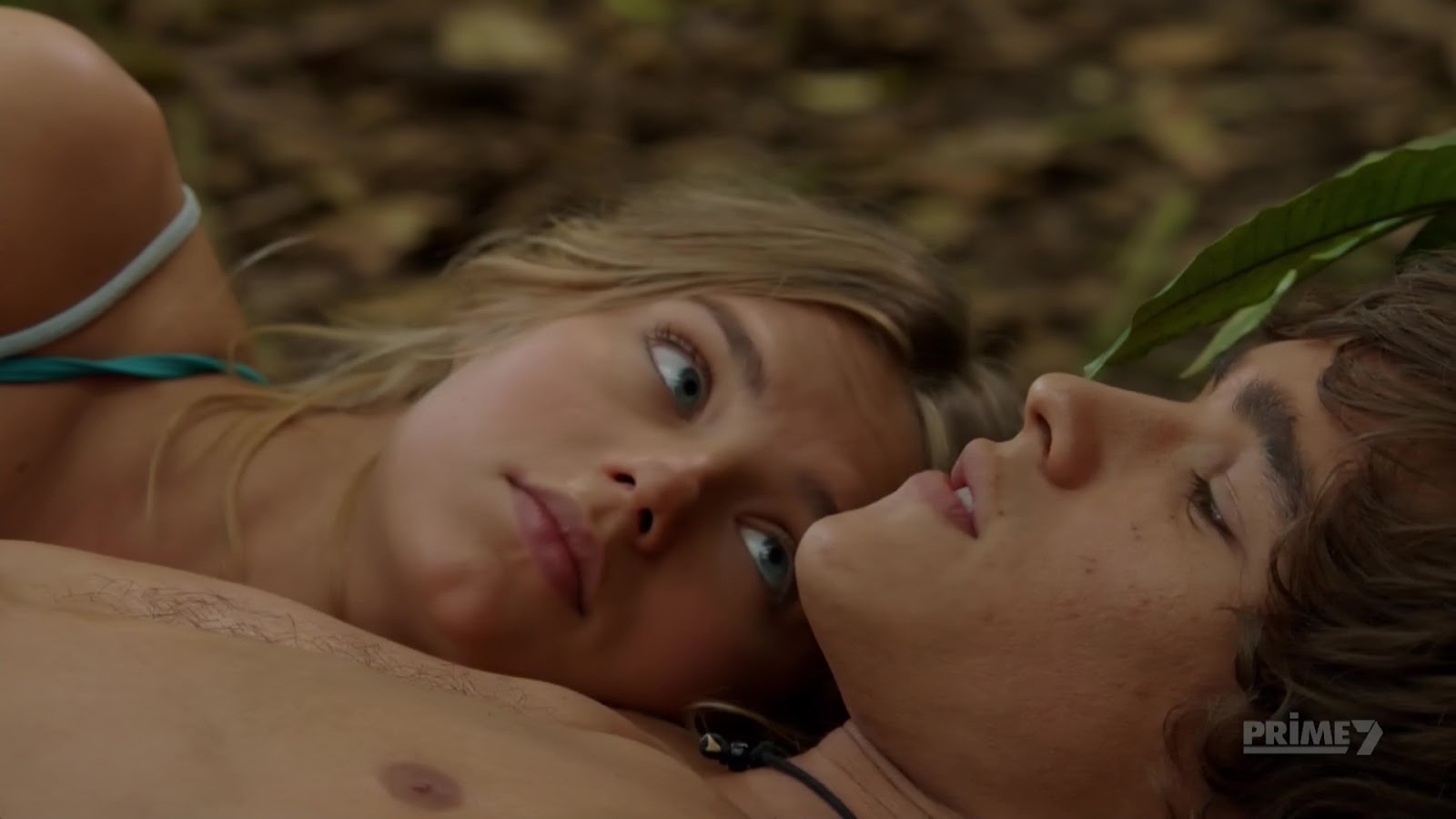 голубая лагуна сцена