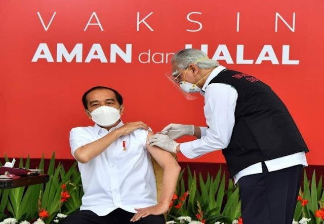 Presiden Jokowi dan Raffi Achmad Disuntik Vaksin Covid-19, Influenser Besar Bagi Indonesia