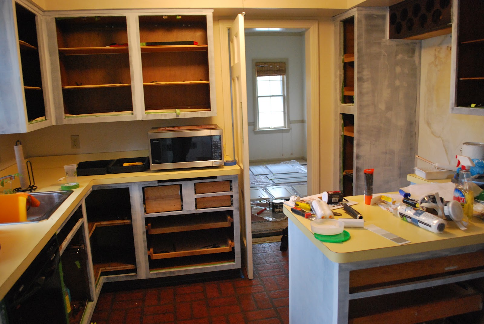 Fix'n up the House how to paint kitchen cupboards