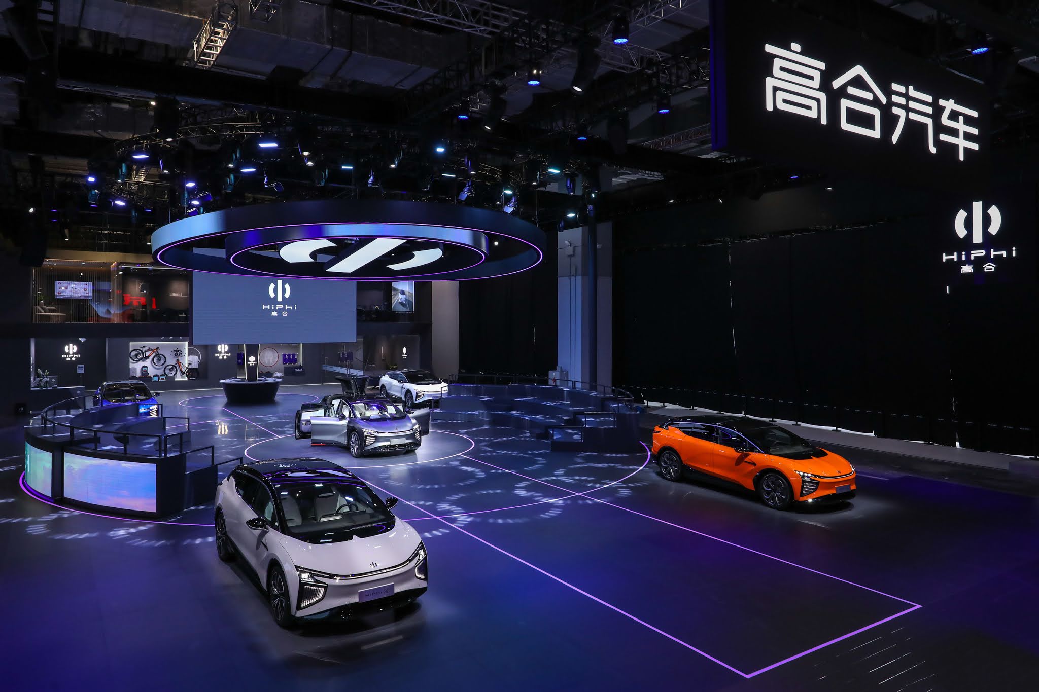 Human Horizons Unveils 4 New HiPhi X Models at 2021 Shanghai Auto Show