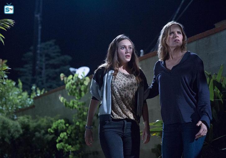 Fear the Walking Dead - The Dog - Review: "Into the New World"