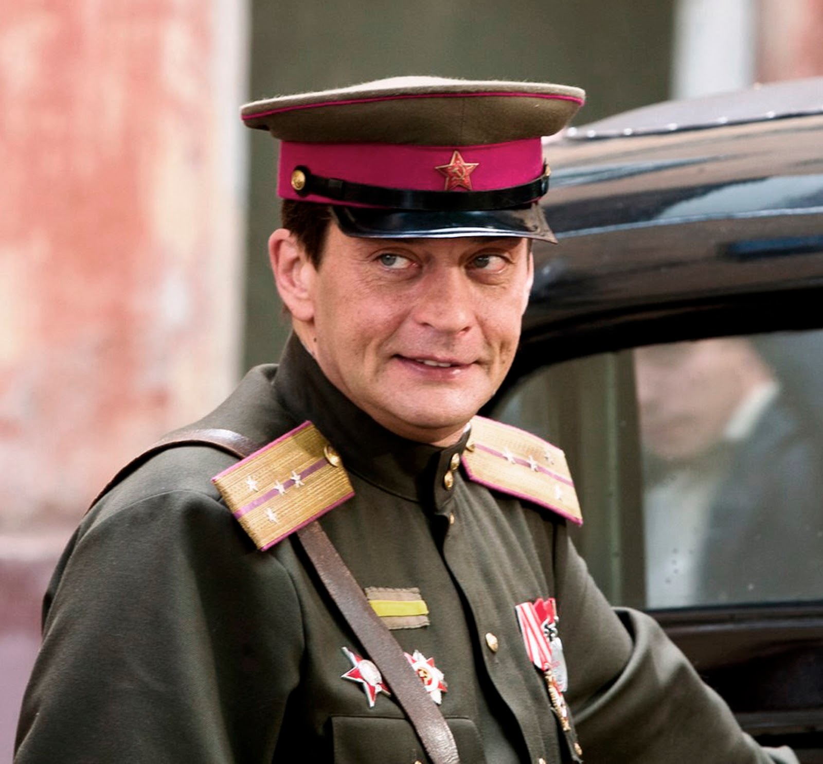 бандитский петербург домогаров барон. домогаров застрелил. александр домогаров журналист. александр домогаров. александр домогаров 2023.