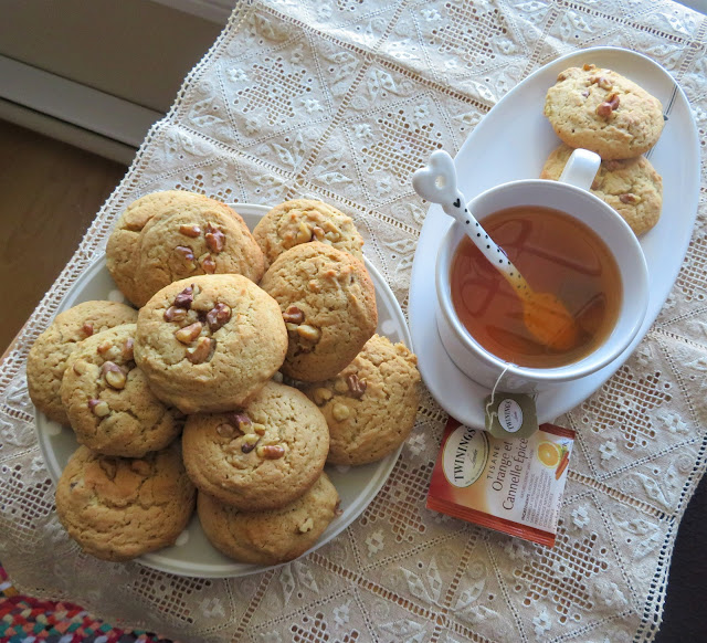 Buttery Maple Walnut Cookies