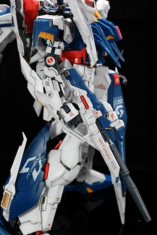 Painted Build: 1/100 RX-105 Ξ