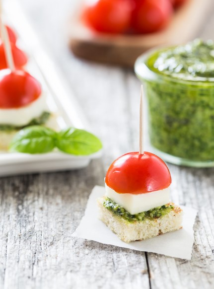 Caprese With Pesto Bites Caprese With Pesto Bites