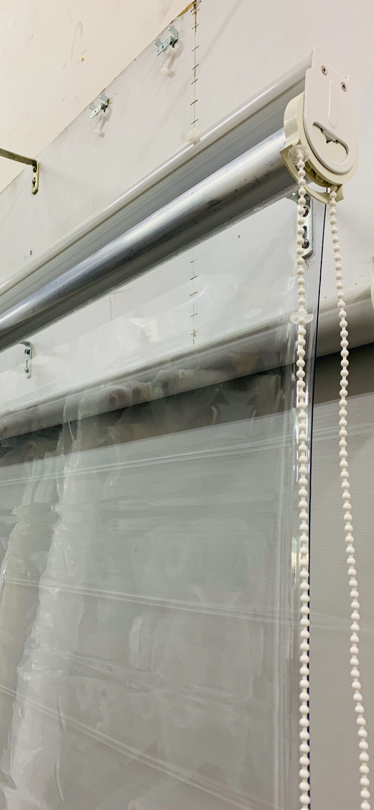 CORRI TRACK PTE LTD Roller Blind with material Clear PVC