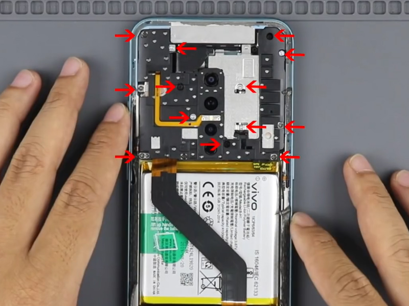 Cara Membuka Casing Belakang (Backcover) dan Mengganti