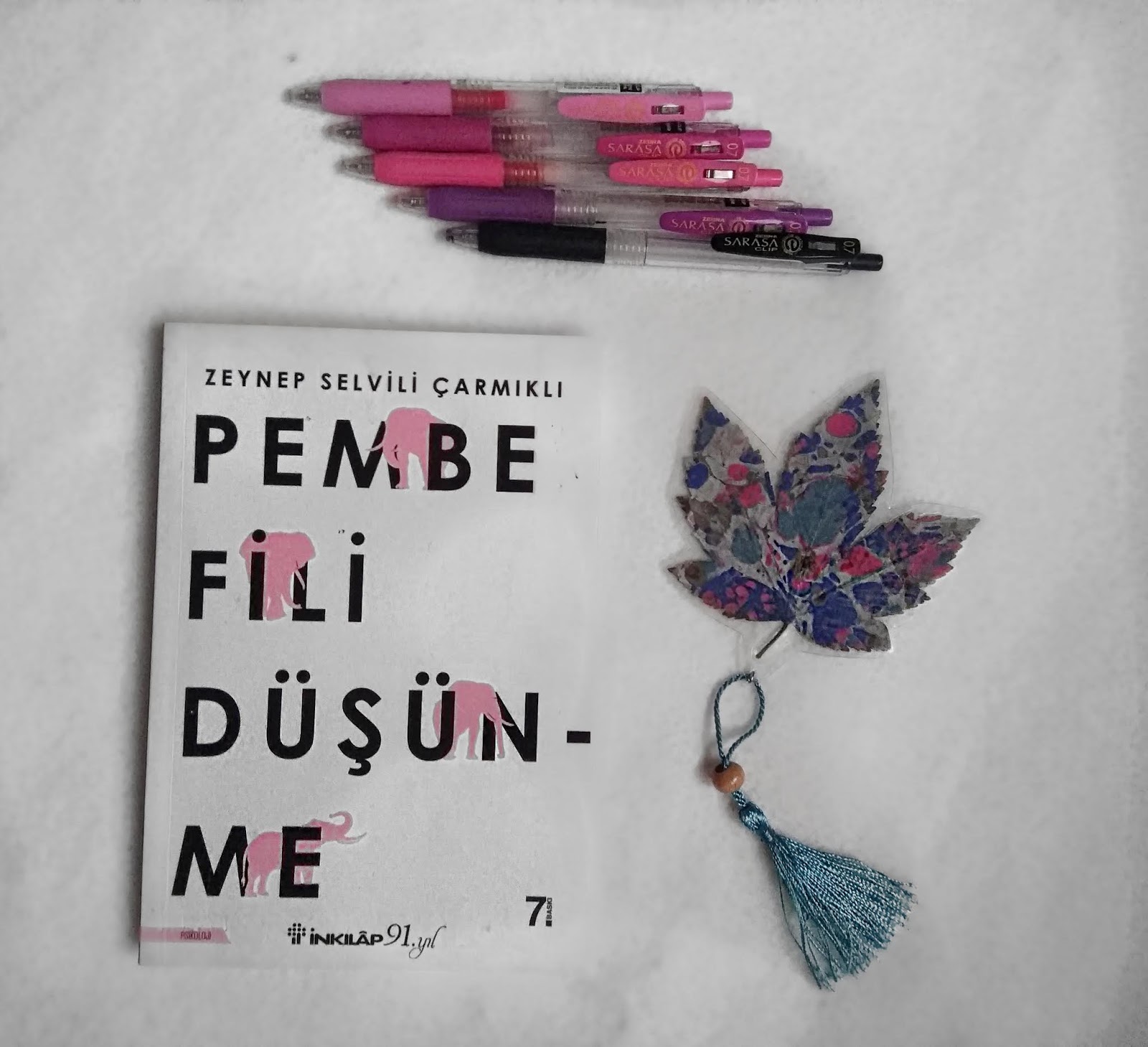 Kitap Ozeti Pembe Fili Dusunme Yazari Zeynep Selvili Carmikli Turu By Yenilikci Hediye Rehberi Muhiku Medium