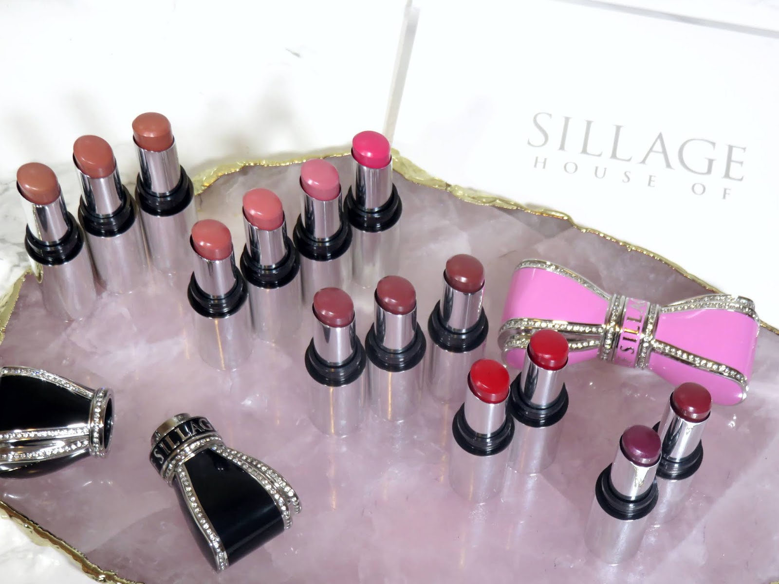  Review House of Sillage Bow Lipstick Case & Diamond Powder Satin