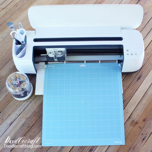 How to Make Vinyl with Cricut Maker!
