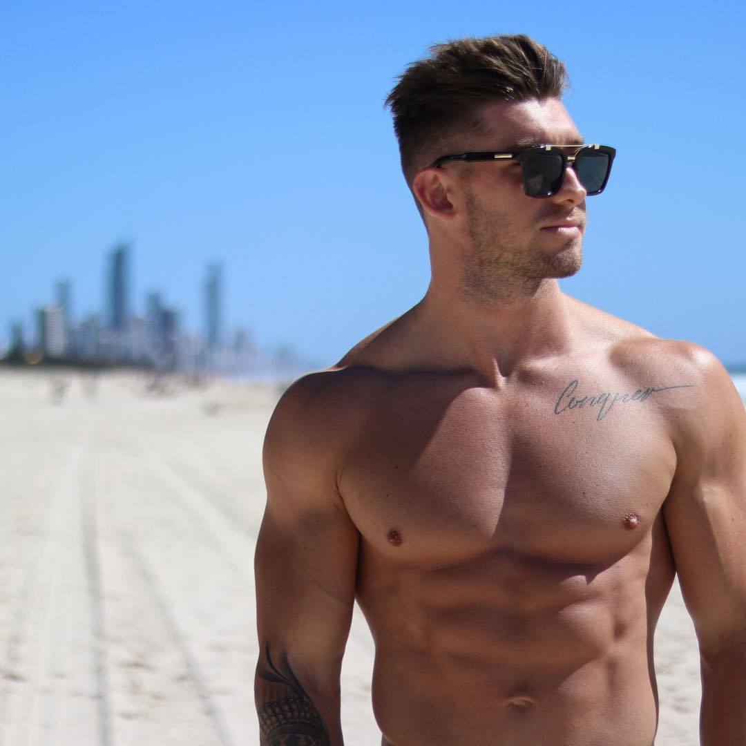 muscular-shirtless-straight-beach-guys-blake-williamson