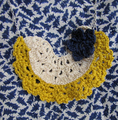 Vintage Bib Necklace - free pattern