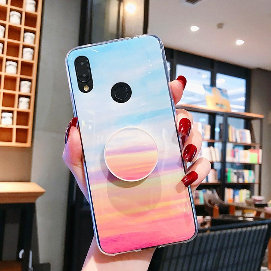 Give your smartphone a showoff look with elegant