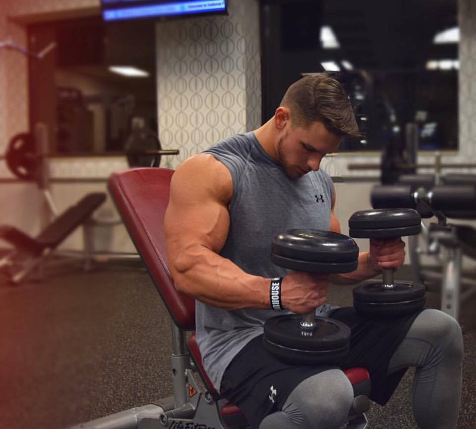 strong-gym-hunks-big-bicep-lifting-weights