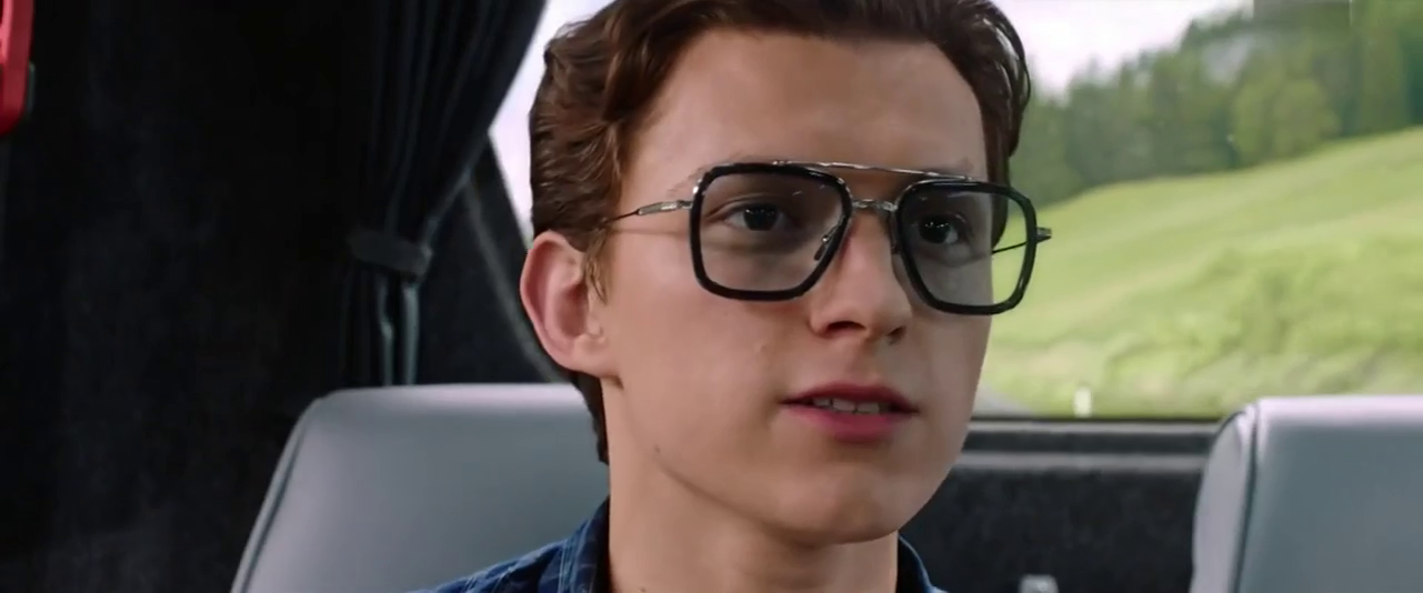 эдит кавелл. эдит человек. том холланд очки. человек паук очки эдит. эдит человек.