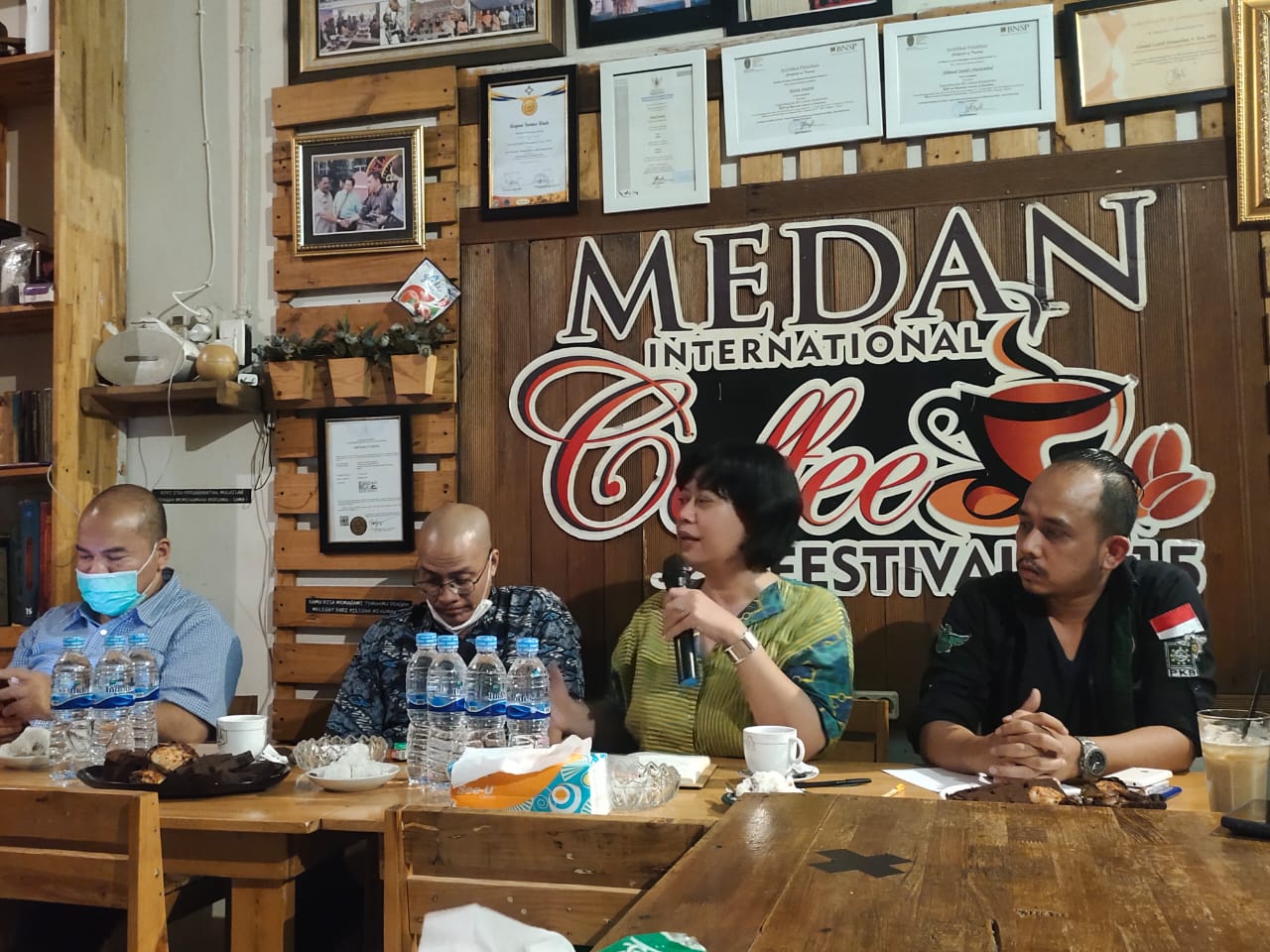 Stafsus Kemenaker Dita Sari Bekali Kewirausahaan bagi Pengangguran Milenial
