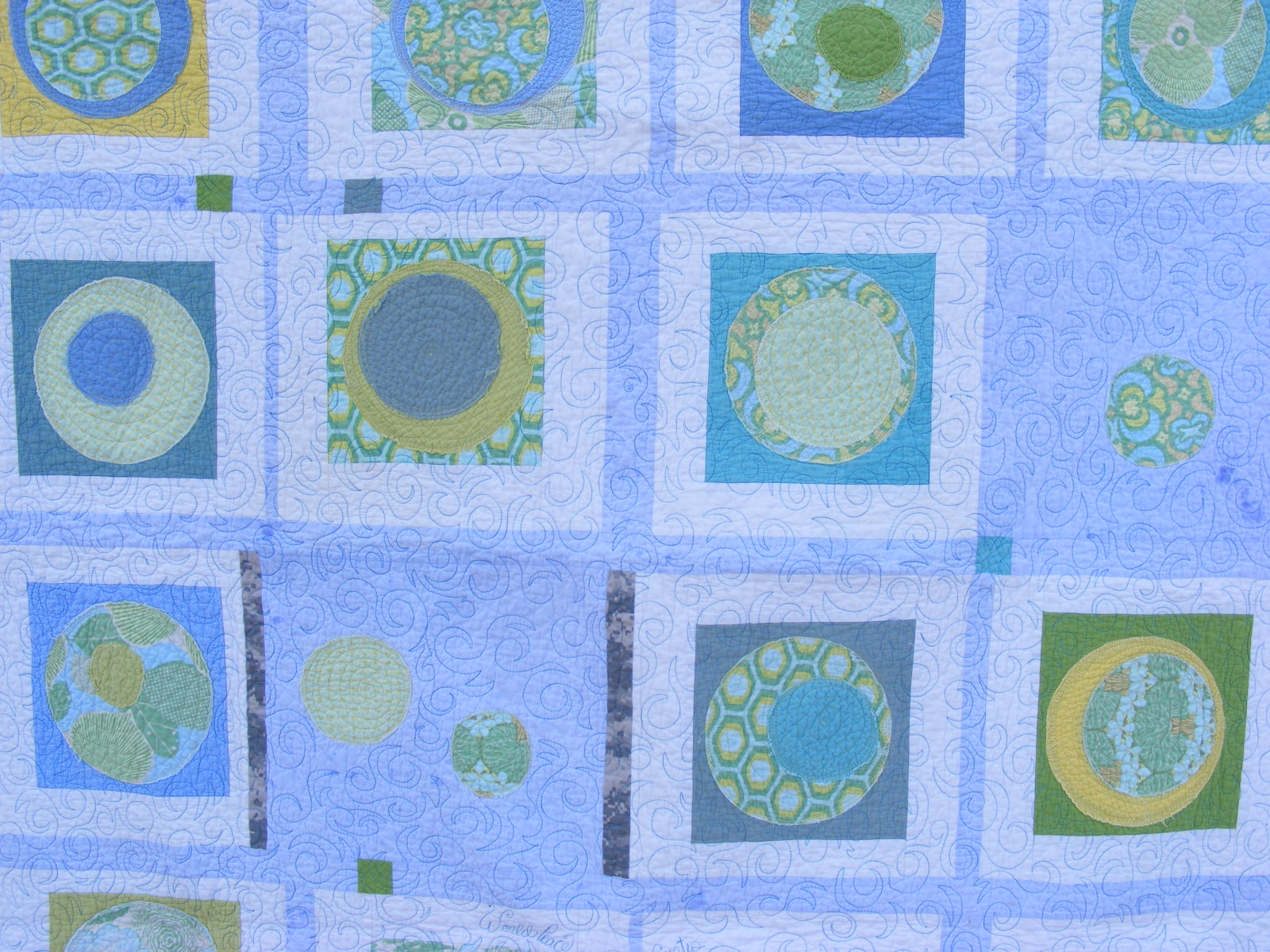 TIA CURTIS QUILTS 9) My ninth quilt Peace on Earth