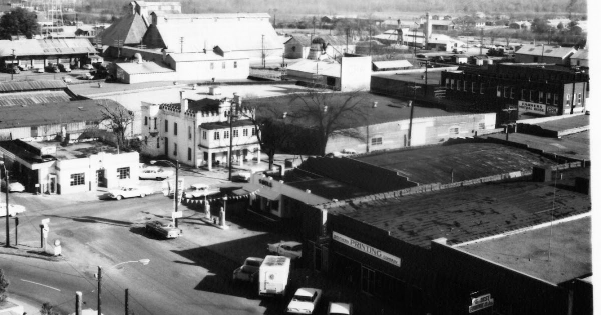 IMAGES OF OUR PAST AERIAL VIEW OF SOUTHEASTERN DOWNTOWN DUBLIN, CA. 1960
