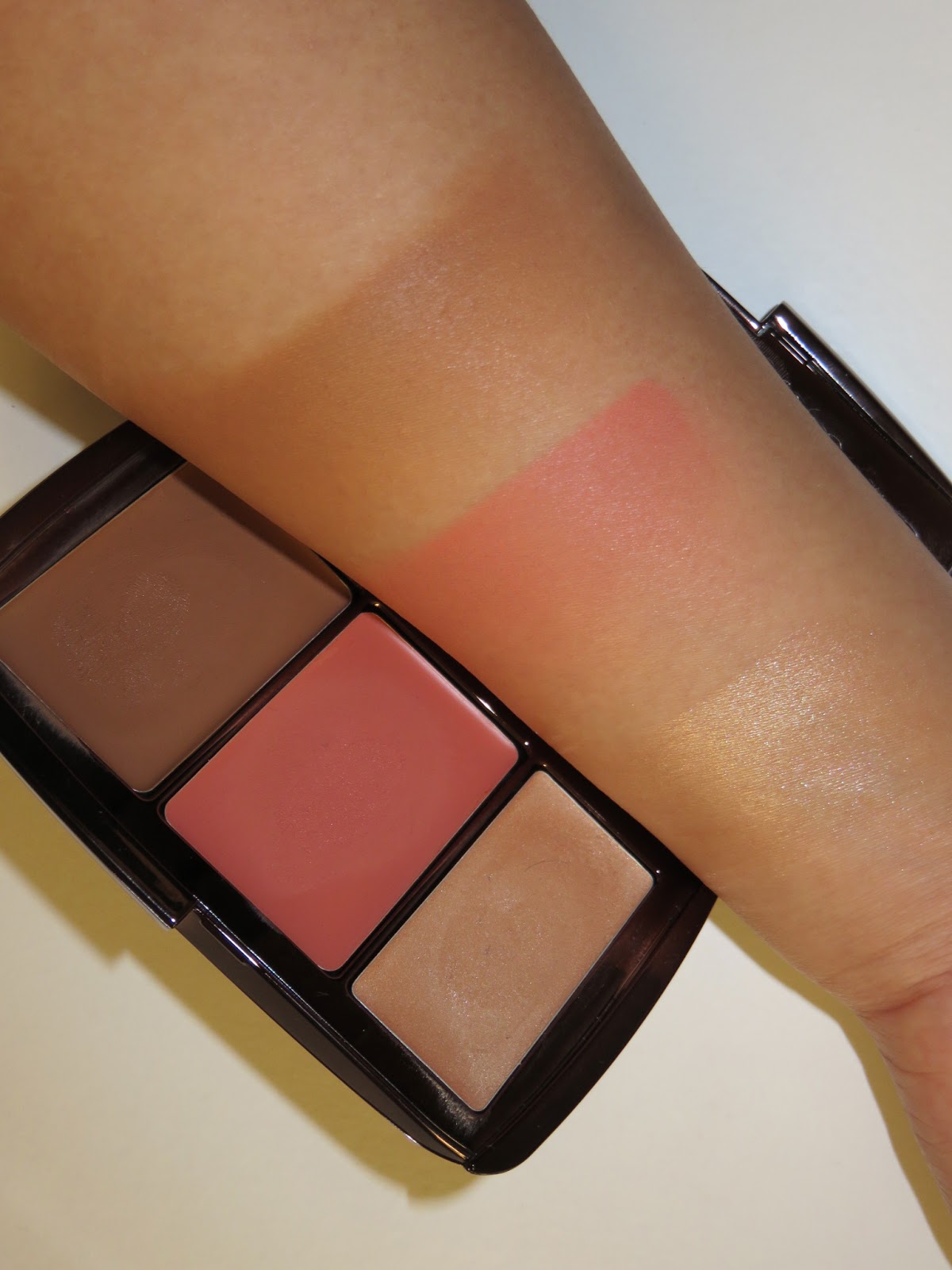 | Review | Hourglass Illume Sheer Color Trio in Sunset | PRETTY IS MY