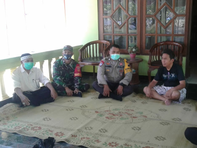 Babinsa Kembali Lagi Melaksanakan Sosialisasi Penegakan Disiplin Protokol Kesehatan Di Sukodono Babinsa Kembali Lagi Melaksanakan Sosialisasi Penegakan Disiplin Protokol Kesehatan Di Sukodono