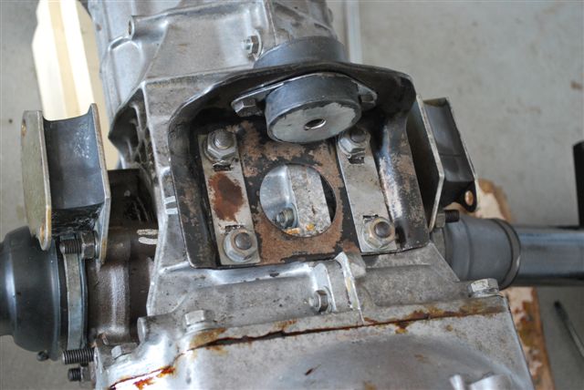 Paul's R1135 Gordini Restoration: Finally, the gearbox is in.