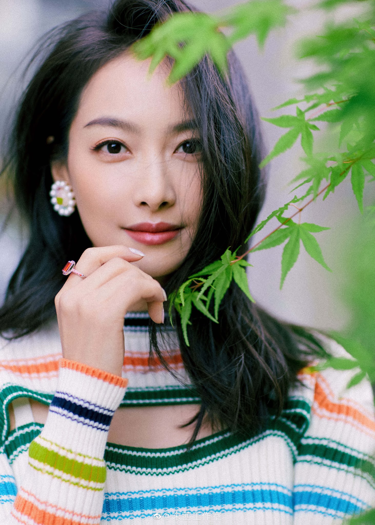 China Entertainment News: Song Qian poses for photo shoot
