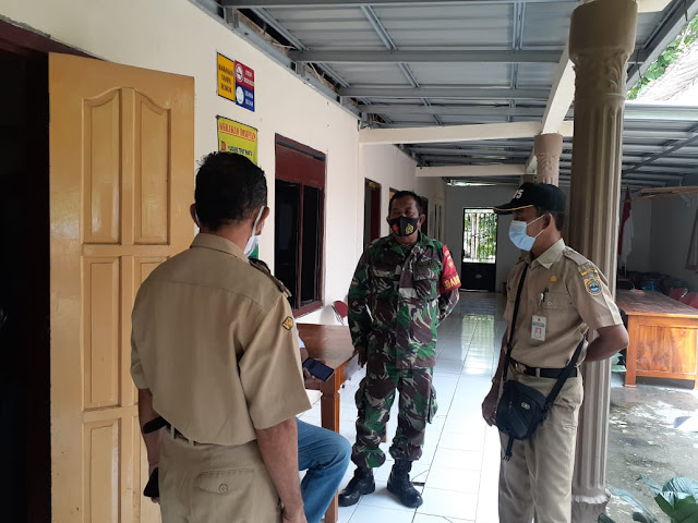 Tingkatkan Kerjasama Babinsa Komsos Dengan Perangkat Desa