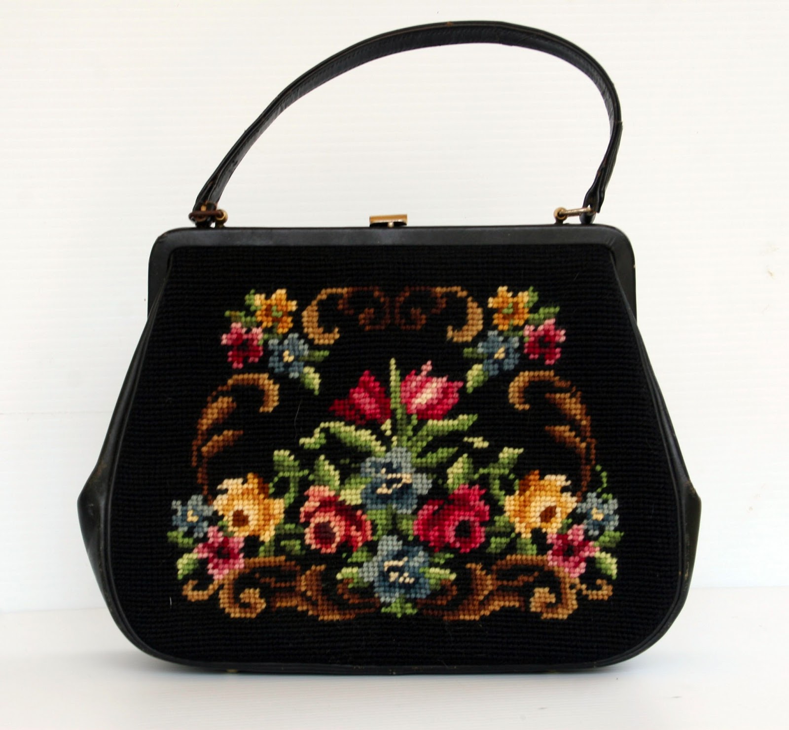 Vintage jenee davis: Needlepoint Handbag - making old ladies look cool since carpetbaggers went ...