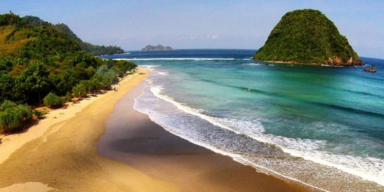   5 Tempat Wisata Terbaik di  Pulau  Jawa  Timur Izbio