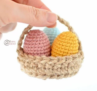 PATRON GRATIS HUEVO DE PASCUA AMIGURUMI 50416🥚🐰