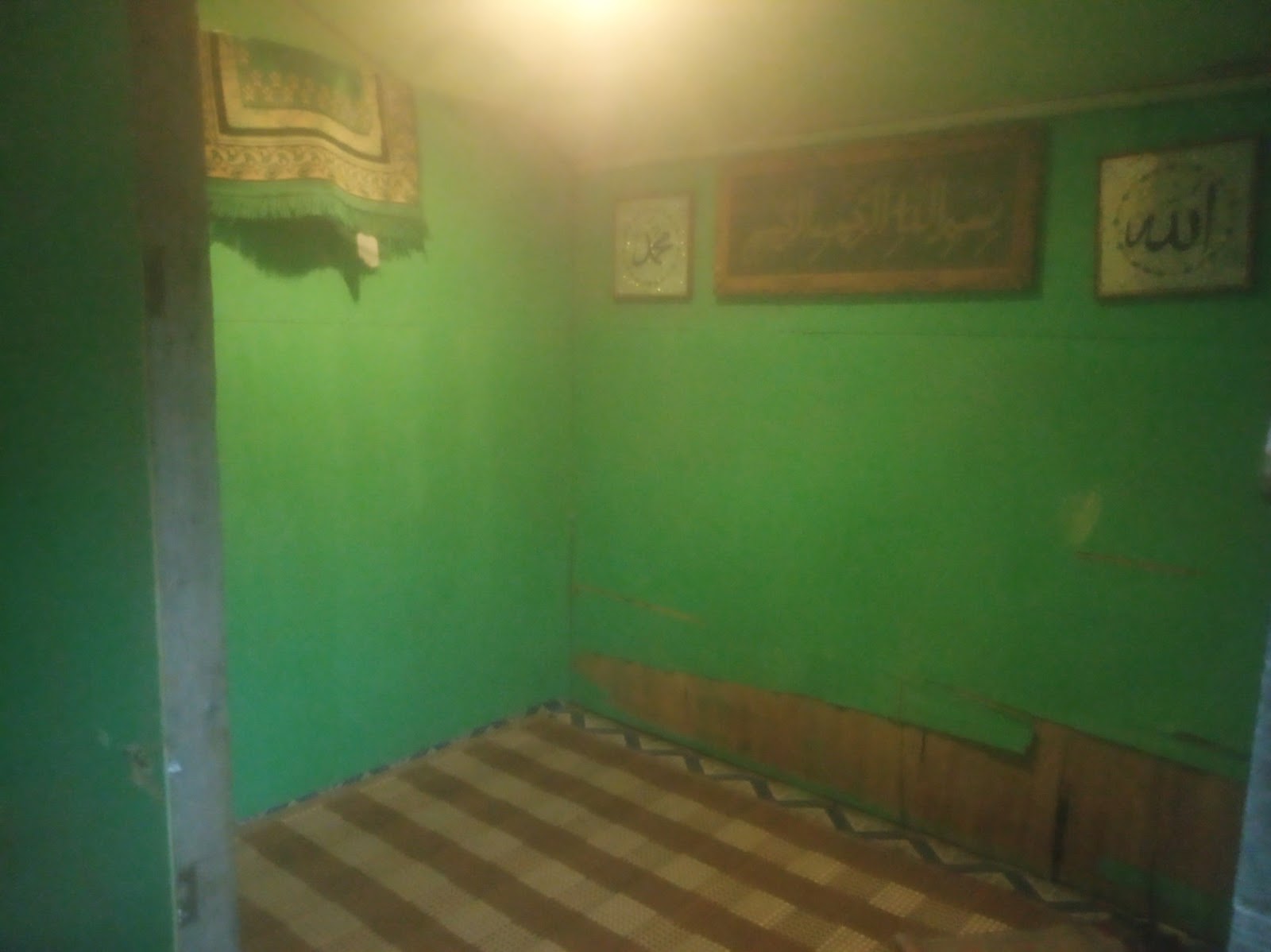 Jom ke Masjid: Surau mirip 'rumah tradisional Melayu' berdekatan Putra