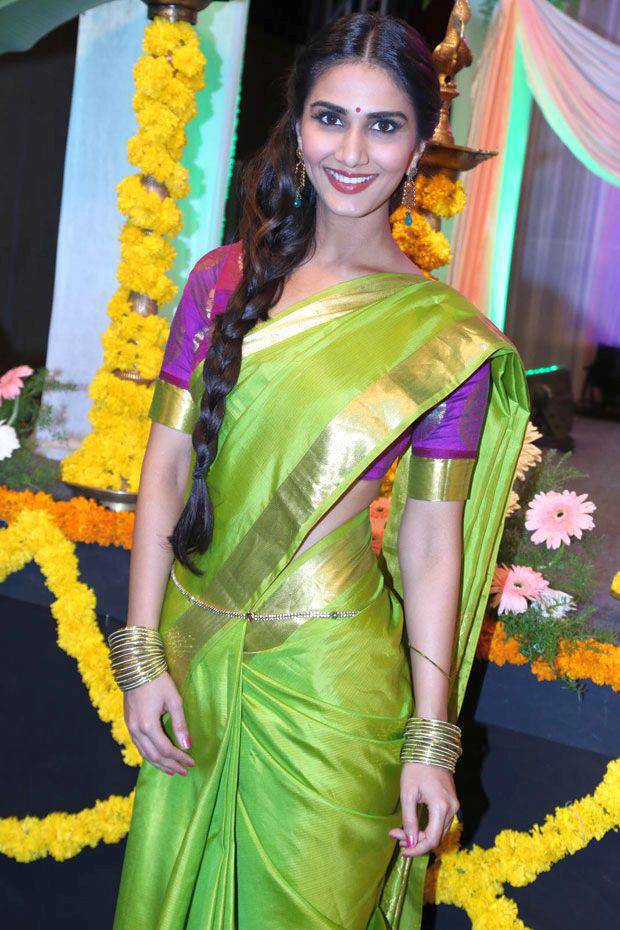 Bollywood Hot Actress Vaani Kapoor Long Hair Photos In Traditional Green Saree