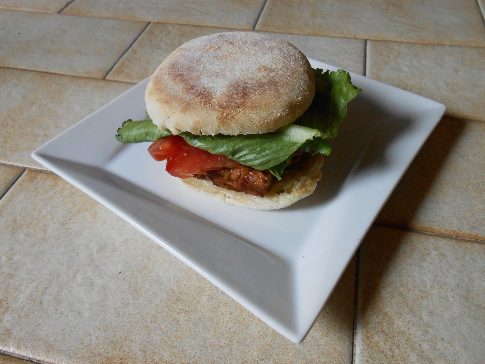 Eat cook and love Sandwichs de tempeh BBQ façon BLT