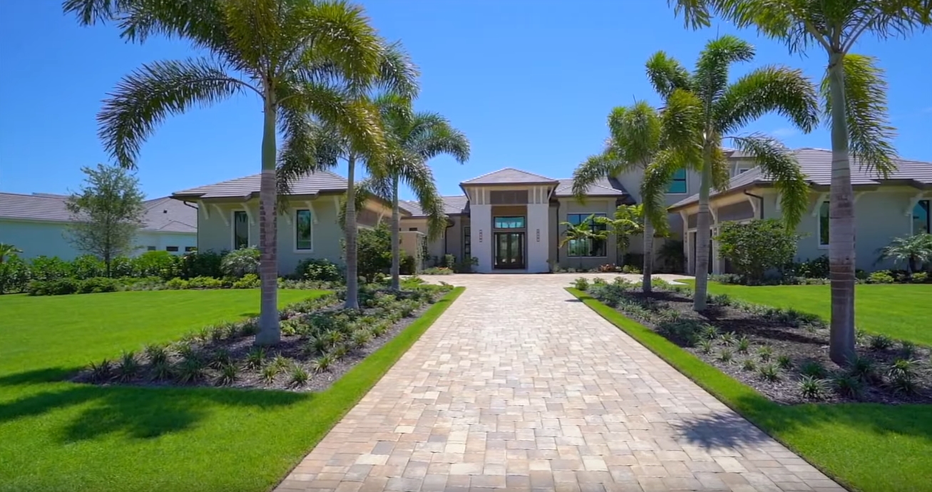 34 Photos vs. 368 Warwick Way, Naples, FL Luxury Home Interior Design Tour